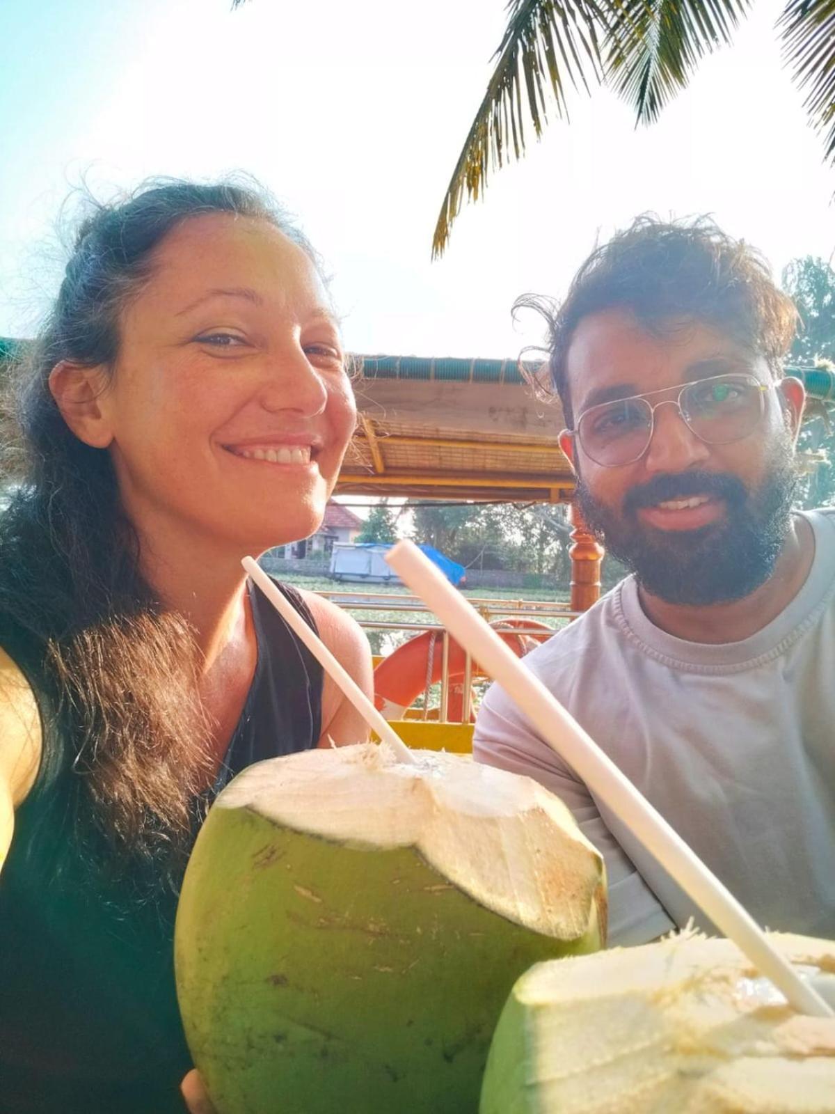 Marari Beach Pearl Homestay Марарикулам Екстериор снимка