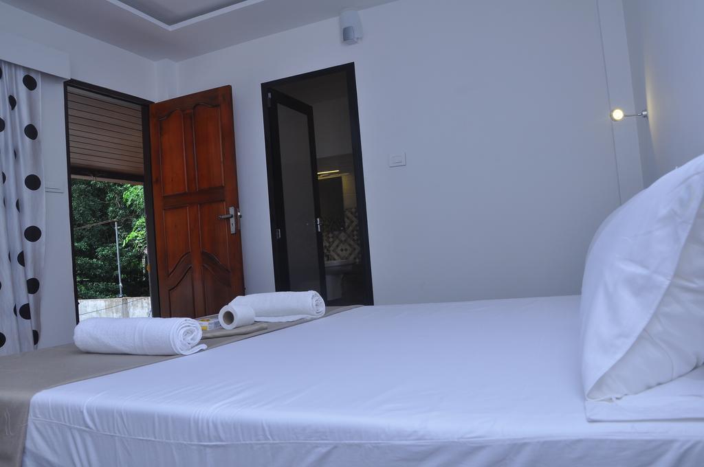 Marari Beach Pearl Homestay Марарикулам Екстериор снимка
