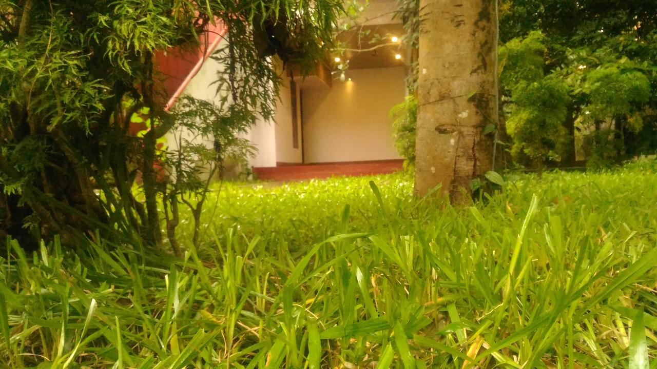 Marari Beach Pearl Homestay Марарикулам Екстериор снимка